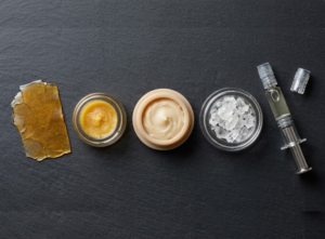 cannabis concentrates - a lineup of the 5 types
